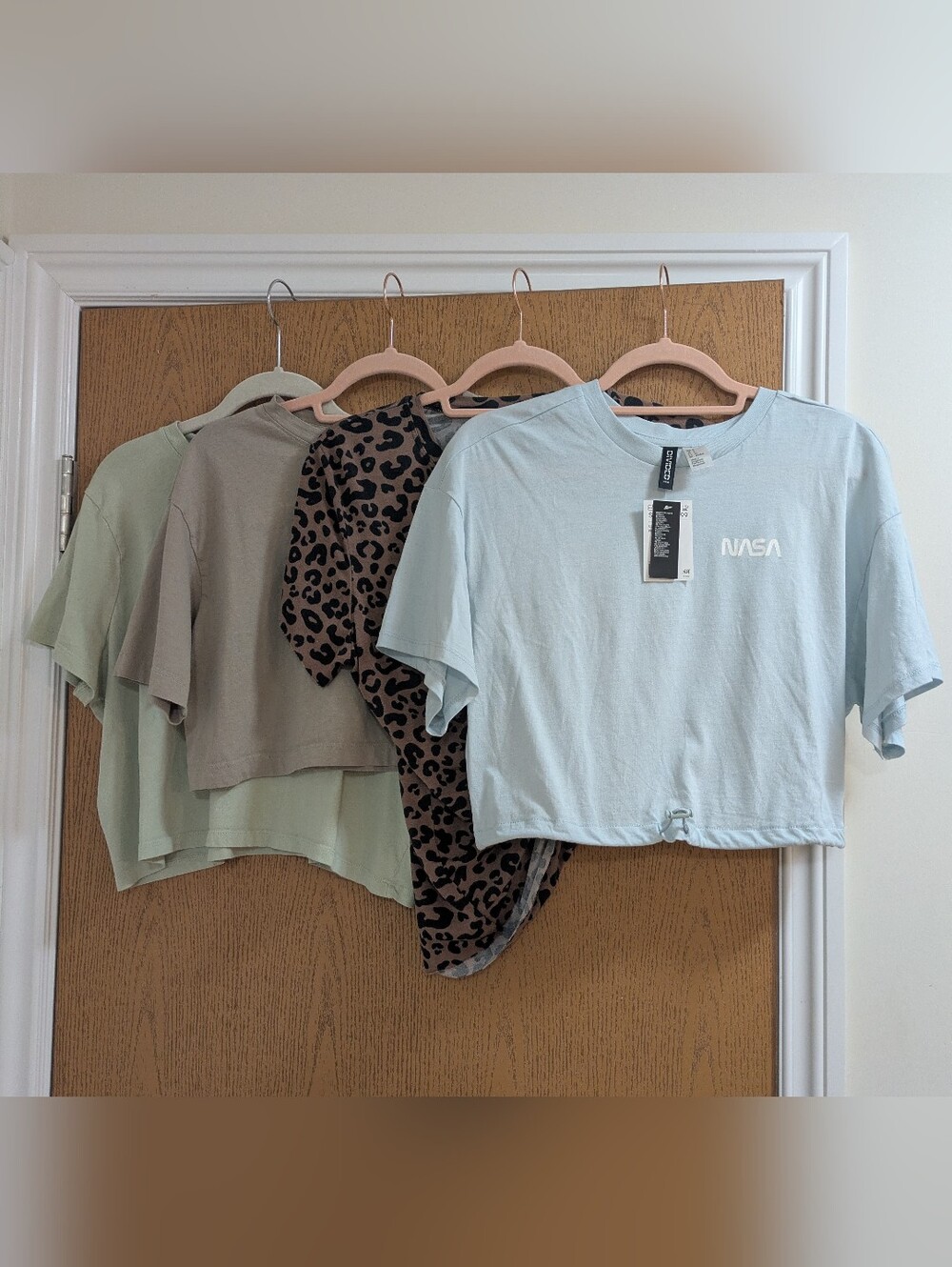 Bundle Of Crop Tees Madewell & BDG